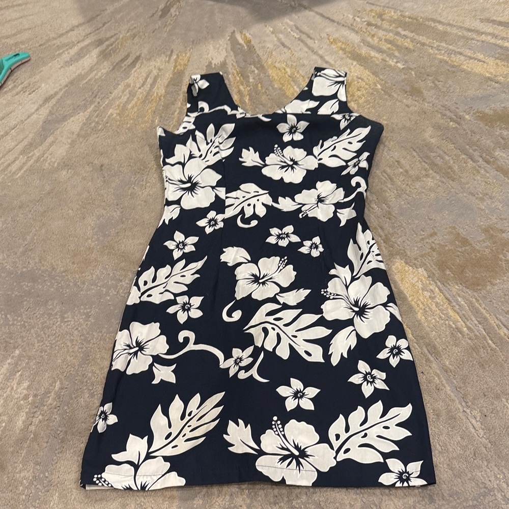 alohawear flower print all over dress size S in GUC made in‎ Hawaii